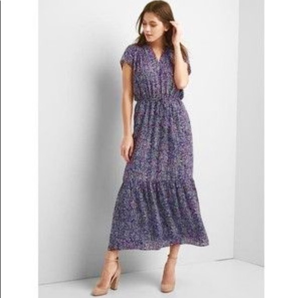GAP Dresses & Skirts - Short sleeve floral maxi dress